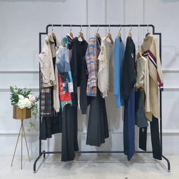 女裝定制與庫存尾貨批發的商機探索