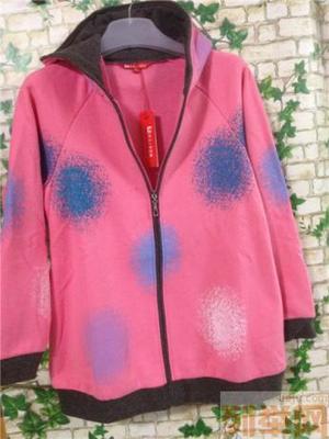 探尋北京便宜尾貨服裝批發(fā) 外貿(mào)春夏裝工廠庫存采購指南